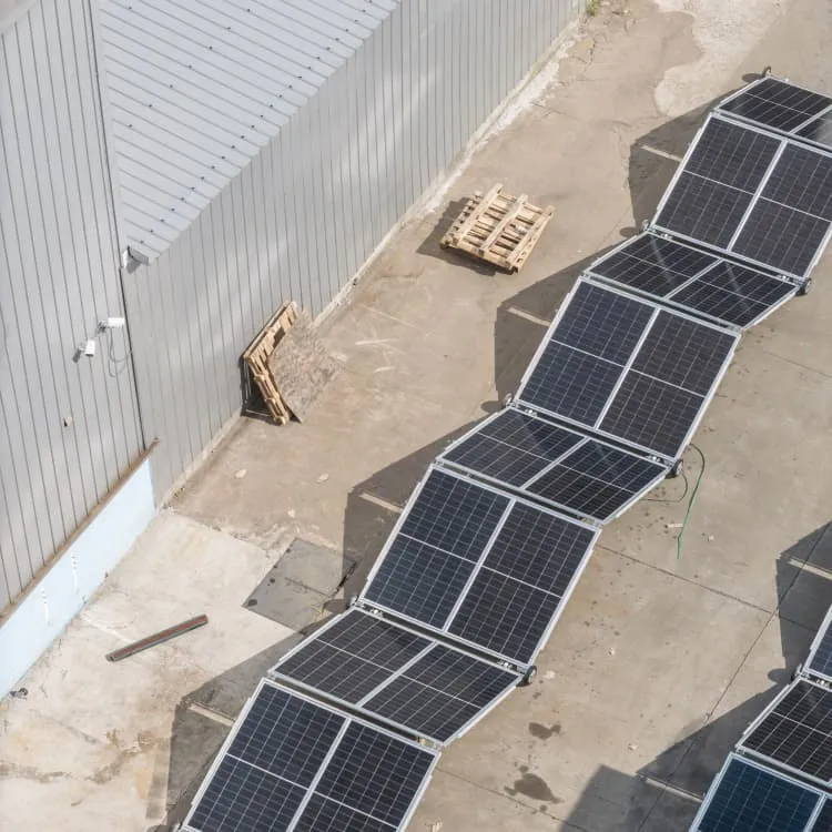 How big a charging pile should a storage battery be