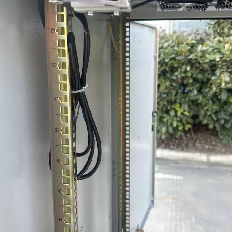 What is the minimum capacity of an energy storage container 