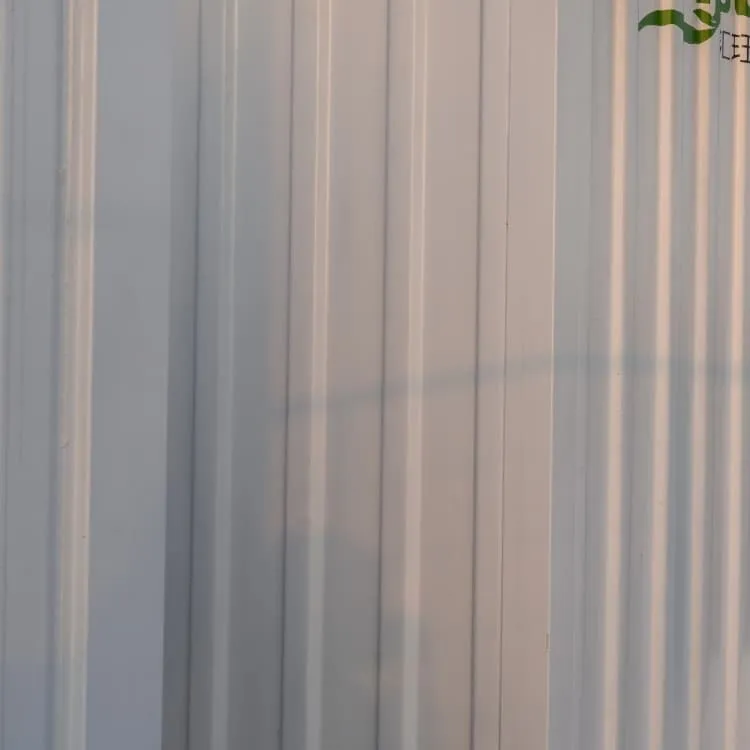 How big a battery should I use with a 31V photovoltaic panel 